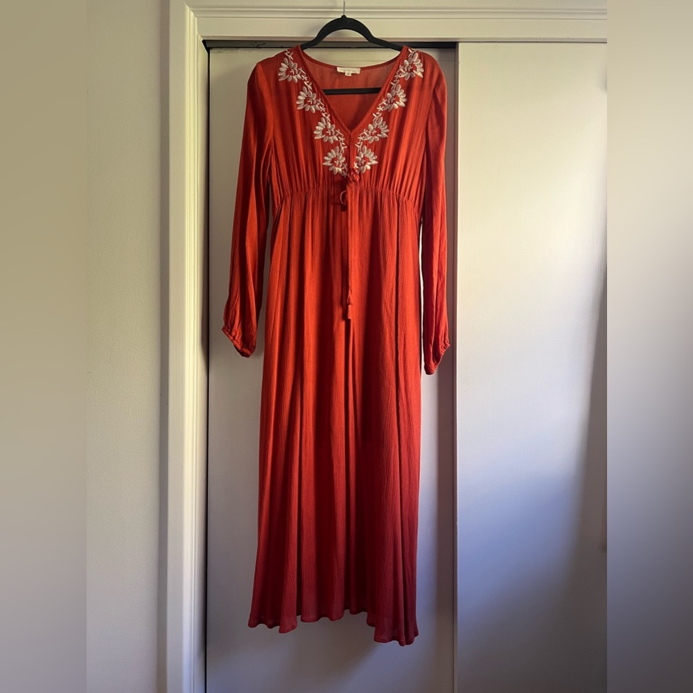 Promesa long brick red dress with floral embroidery, size Large